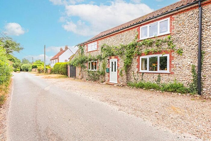 4 Bedroom Semi-Detached House For Sale In Exceptional Semi-Detached Barn Conversion In Sharrington, NR24