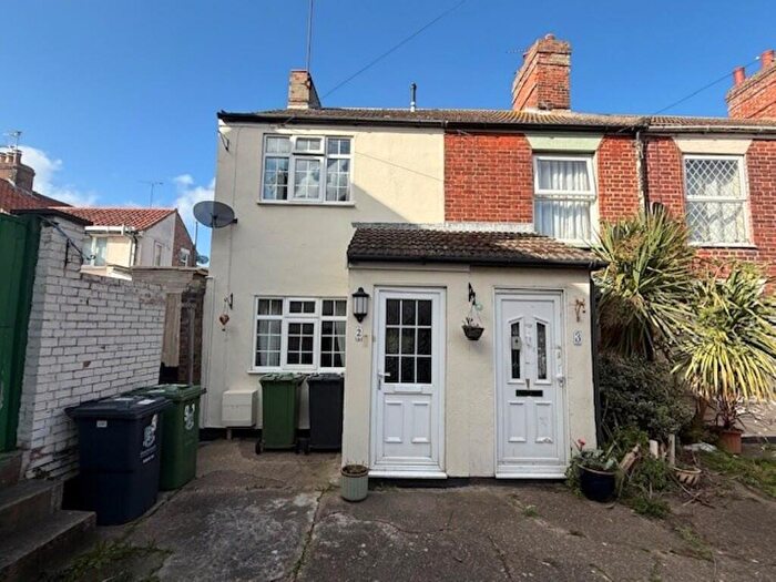 2 Bedroom End Of Terrace House For Sale In Riverside Road, Gorleston, Great Yarmouth, Norfolk, NR31