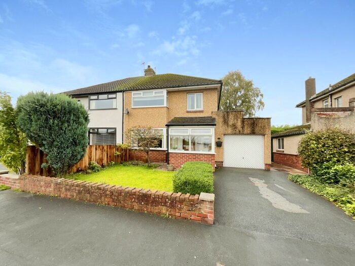 3 Bedroom Semi-Detached House For Sale In Sawley Drive, Great Harwood, BB6