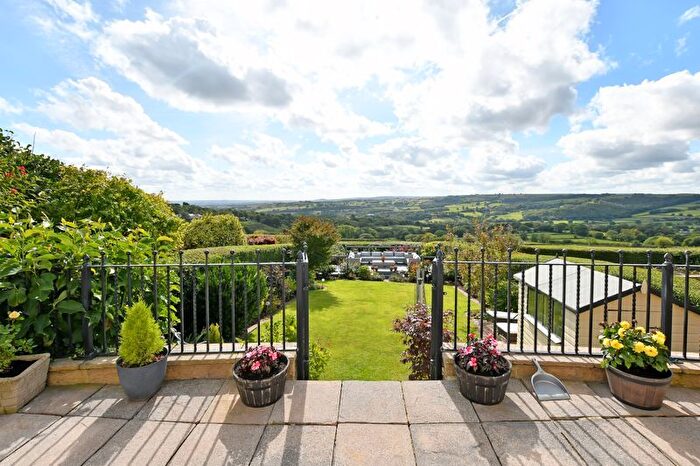 5 Bedroom Semi Detached House For Sale In Castle Hill, Holmesfield, S18