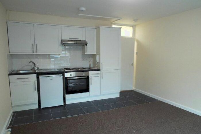 Studio To Rent In Tavistock Court, Nottingham, NG5