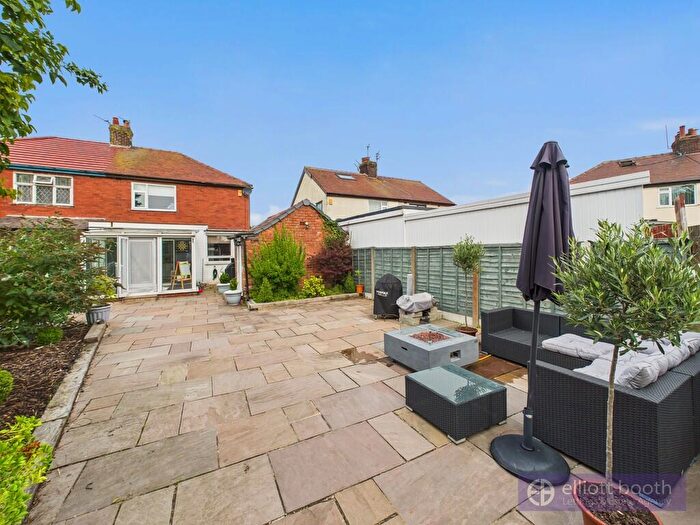 3 Bedroom Semi-Detached House To Rent In Kendal Avenue, Blackpool, FY3