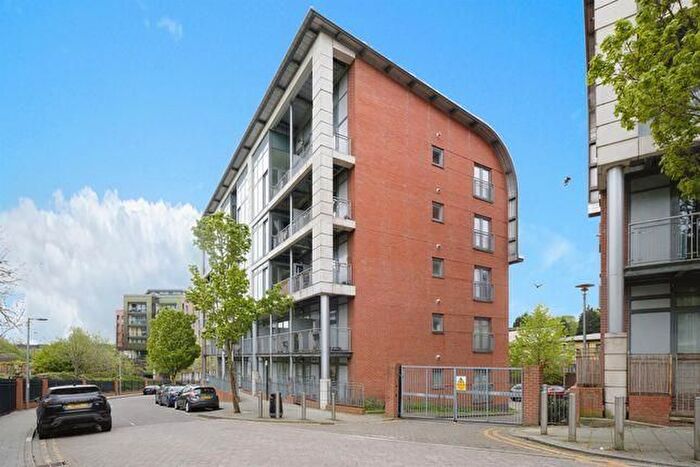 1 Bedroom Flat To Rent In Alfred Knight Way, Edgbaston, Birmingham, B15