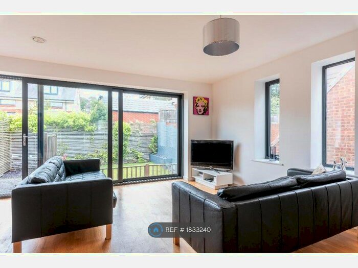 1 Bedroom Property To Rent In The Ridgway, Brighton, BN2