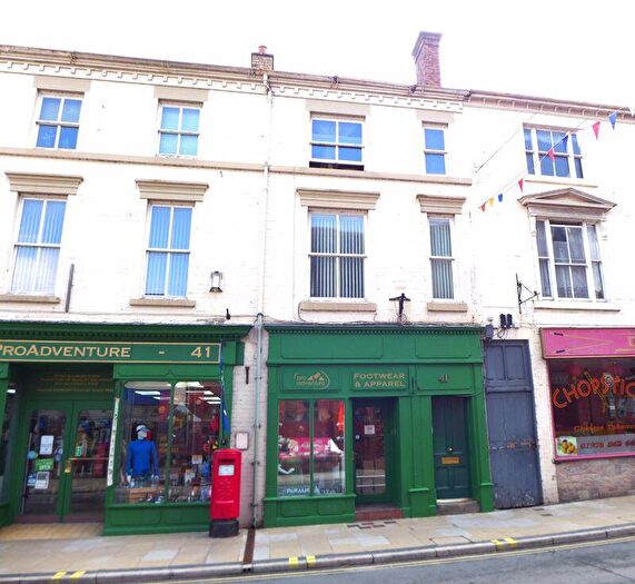 1 Bedroom Flat To Rent In , Castle Street, Llangollen, LL20