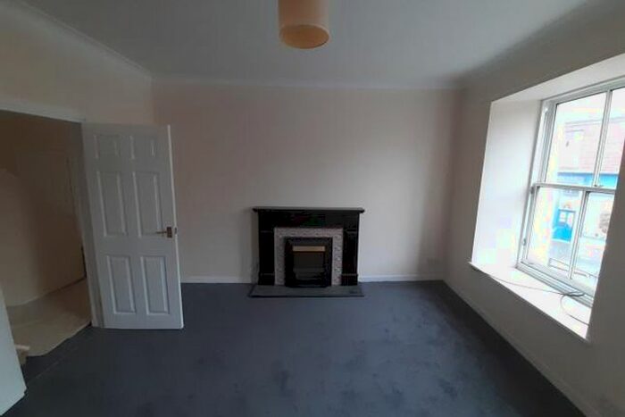 3 Bedroom Flat To Rent In High Street, Coupar Angus, Blairgowrie PH13