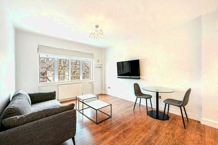 1 Bedroom Flat To Rent In Redcliffe Close, Old Brompton Road, Earls Court, London, SW5