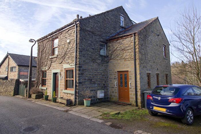 6 Bedroom Detached House For Sale In Thorpe Street, Glossop, SK13