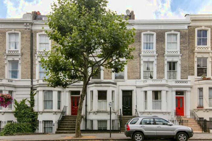 2 Bedroom Flat To Rent In Ladbroke Grove, London, W10