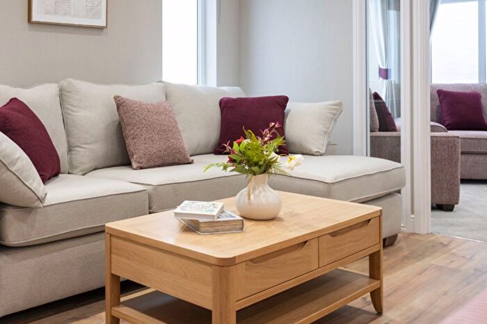 2 Bedroom Mobile/park Home For Sale In Merley House Lane, Ashington, Wimborne, BH21