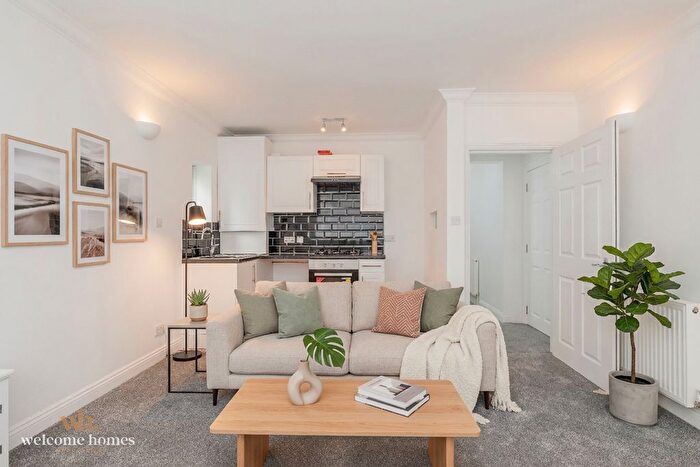 2 Bedroom Flat For Sale In Gladstone Road West, Bournemouth, BH1