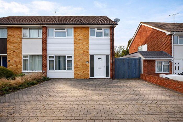 3 Bedroom Semi Detached House To Rent In Great Hill Crescent, Maidenhead, SL6
