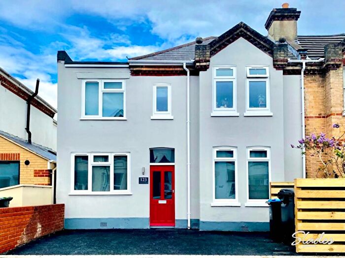 Studio To Rent In Parkwood Road, Southbourne, Bournemouth, BH5