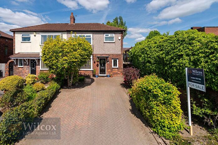 3 Bedroom Semi-Detached House For Sale In Poulton Avenue, Bolton, BL2