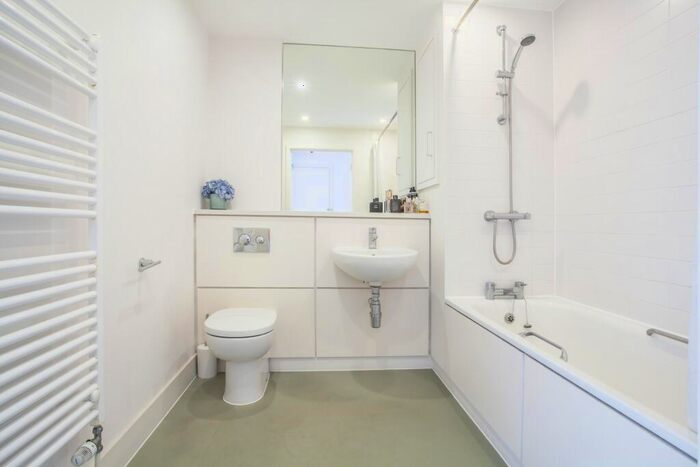 1 Bedroom Flat To Rent In Hutley Wharf, Branch Place, De Beauvoir, N1