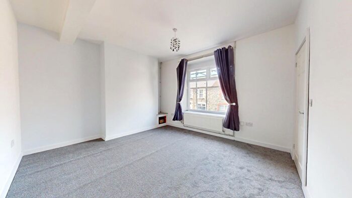 3 Bedroom Terraced House To Rent In Caerphilly Road, Caerphilly, CF83