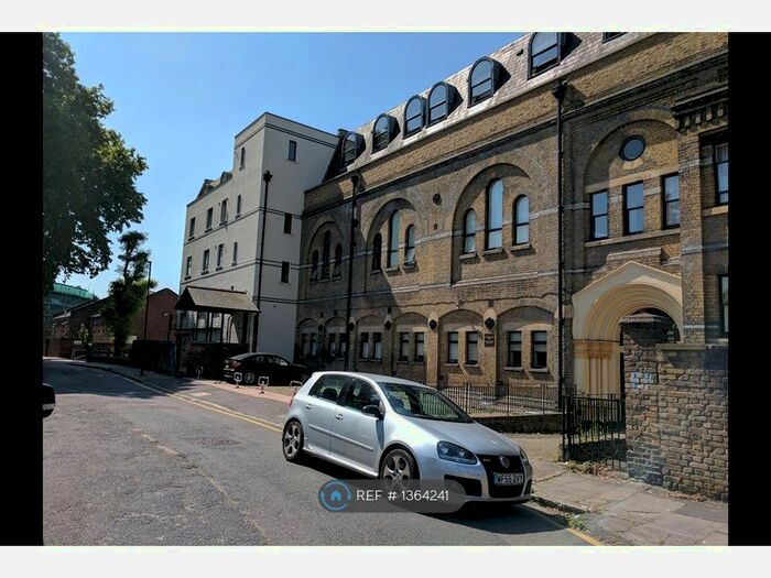 5 Bedroom Flat To Rent In Rectory Square, London, E1