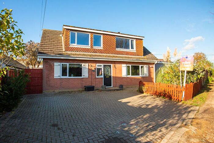 4 Bedroom Detached House For Sale In Old Roman Road, Martin Mill, Dover, CT15