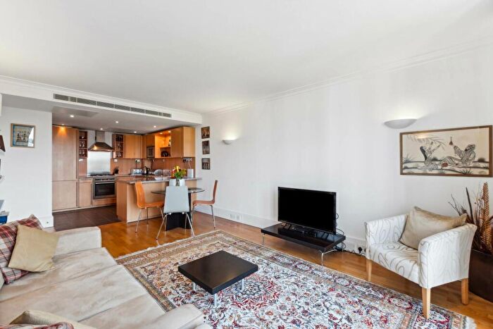 1 Bedroom Apartment For Sale In Lucas House, Kings Chelsea, SW10