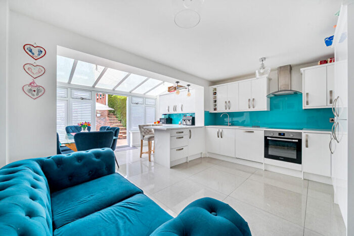 3 Bedroom Terraced House For Sale In Riverdale, Wrecclesham, Farnham, GU10