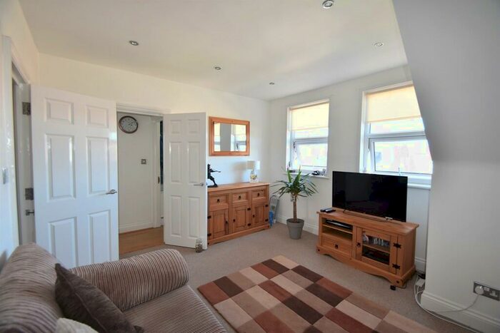 1 Bedroom Apartment To Rent In Granada Road, Southsea, PO4
