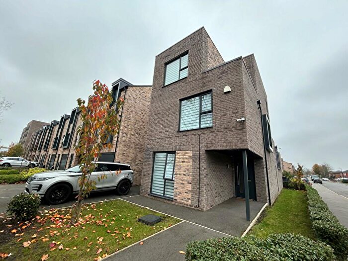 4 Bedroom House To Rent In Christie Road, Stretford, M32
