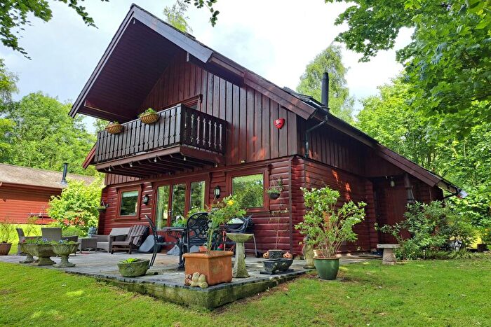 2 Bedroom Detached House For Sale In The Grove, Harleyford, SL7