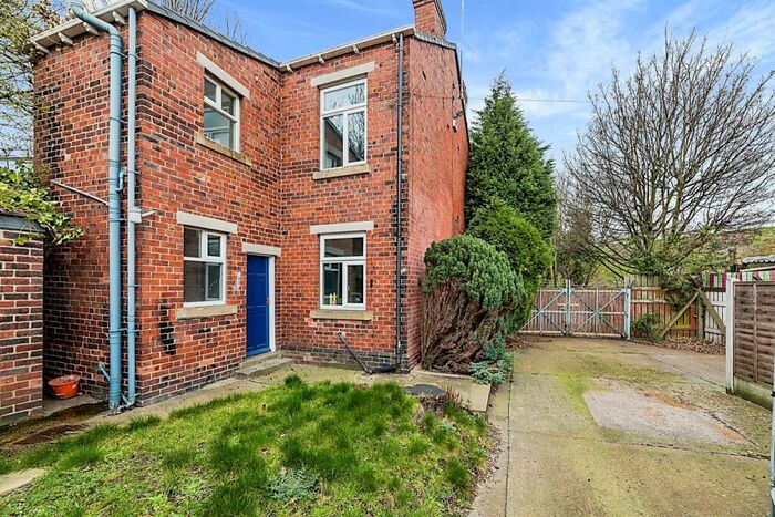 3 Bedroom House To Rent In Whitehill Lane, Catcliffe, Rotherham, S60