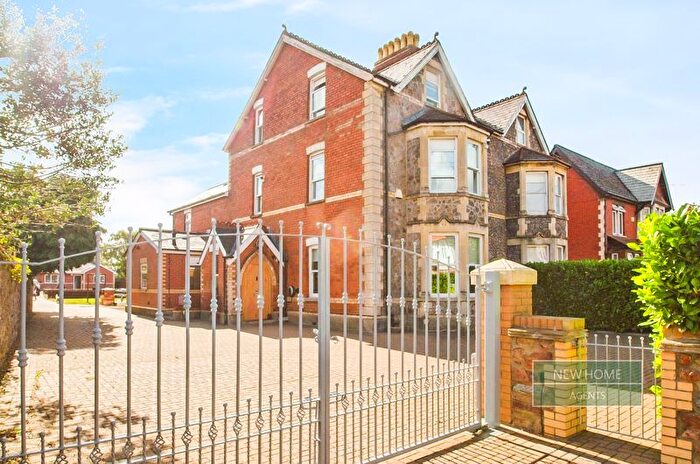 5 Bedroom Semi-Detached House For Sale In Penlline Road Cardiff, CF14