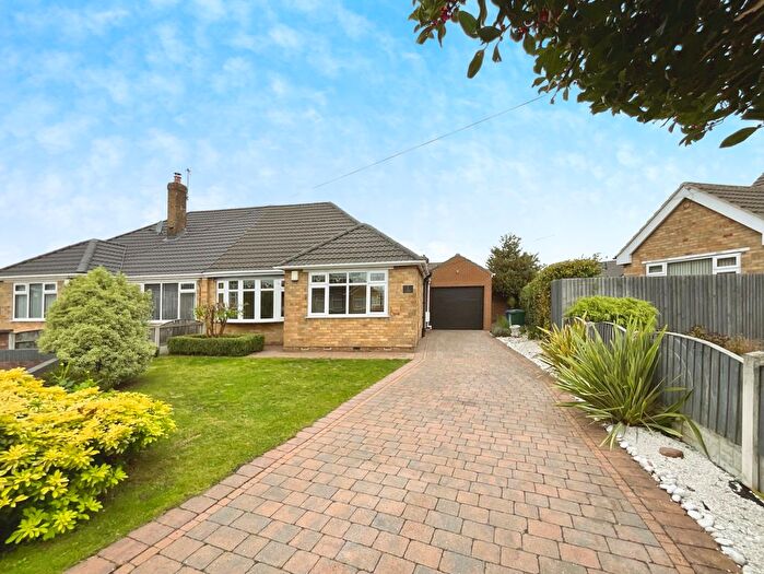 2 Bedroom Semi-detached Bungalow For Sale In Parkhill Crescent, Barnby Dun, Doncaster, DN3
