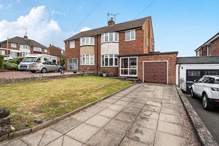 3 Bedroom Semi Detached House For Sale In Littlewoods, Redditch, B97