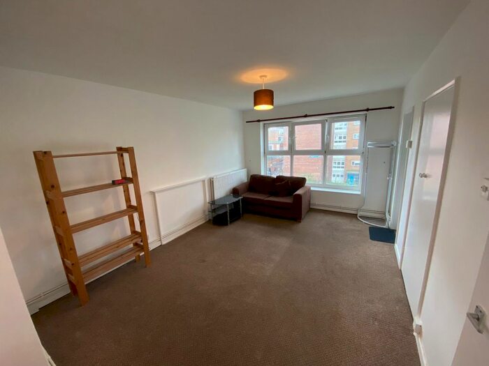 Studio To Rent In Paradise Road, Stockwell, SW4