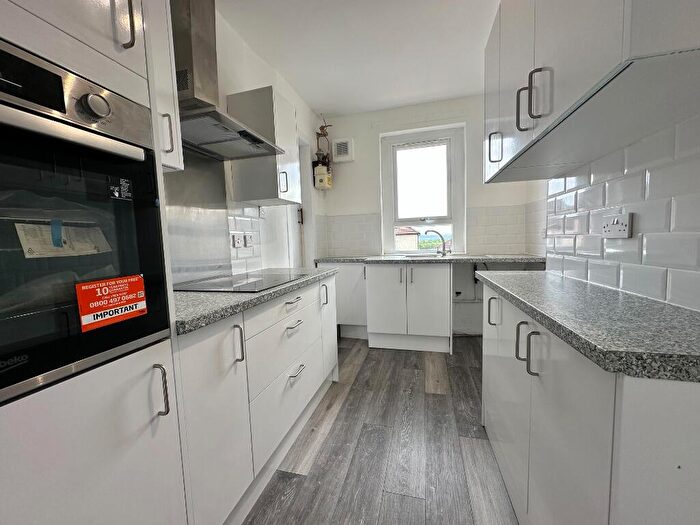 2 Bedroom Flat To Rent In Burnbrae Street, Glasgow, G21