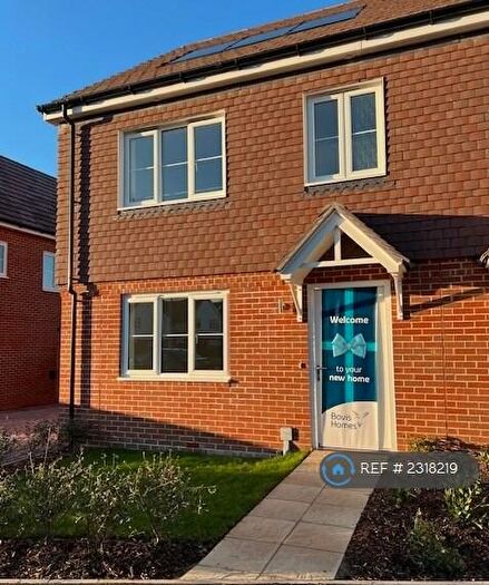 3 Bedroom Semi-Detached House To Rent In Grover Avenue, Wokingham, RG41