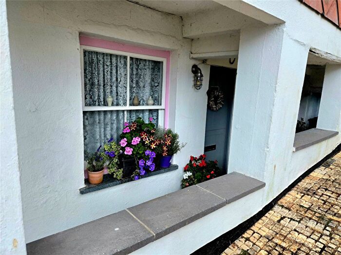 2 Bedroom Maisonette For Sale In Chapel Ground, Looe, Cornwall, PL13