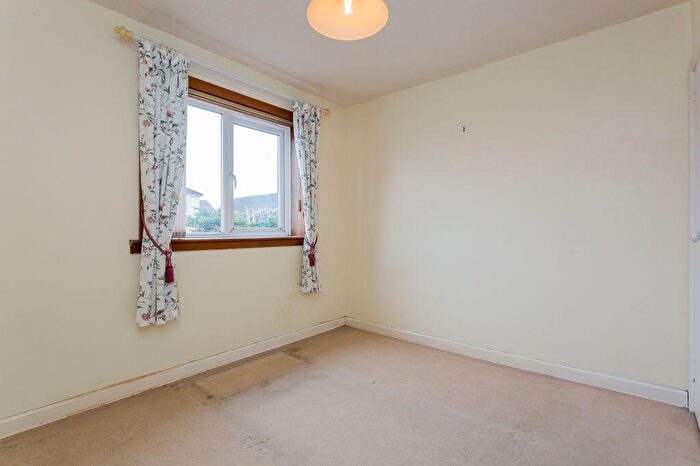 2 Bedroom Semi-Detached Villa For Sale In Glamis Avenue, Elderslie, PA5