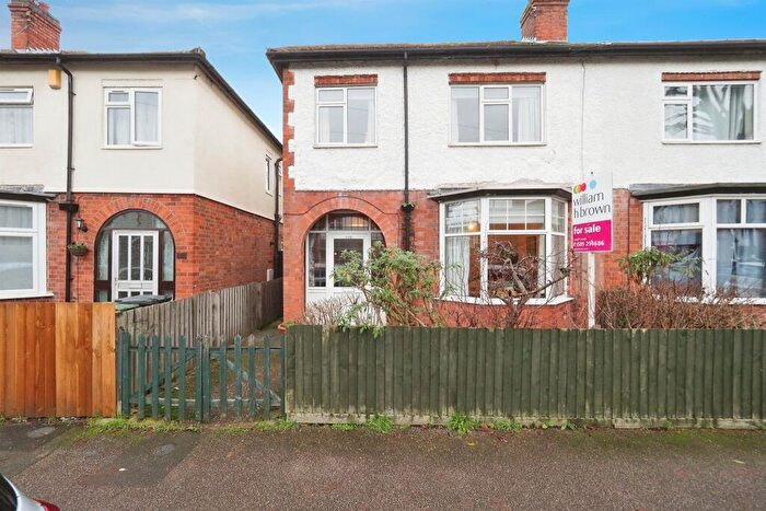 3 Bedroom Semi Detached House For Sale In Albert Promenade, Loughborough, LE11