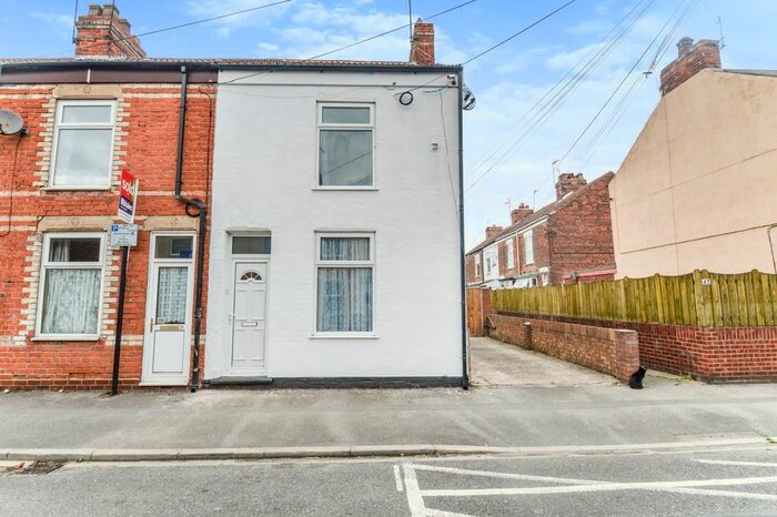 2 Bedroom End Of Terrace House To Rent In Egton Street, Hull, HU8