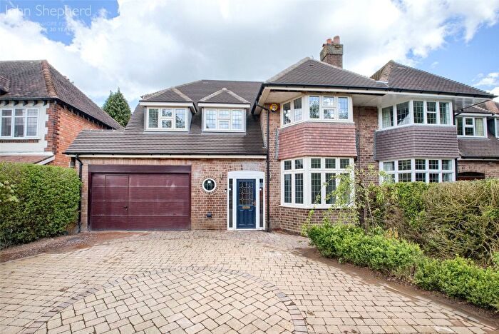 5 Bedroom Semi Detached House To Rent In St. Bernards Road, Solihull, West Midlands, B92