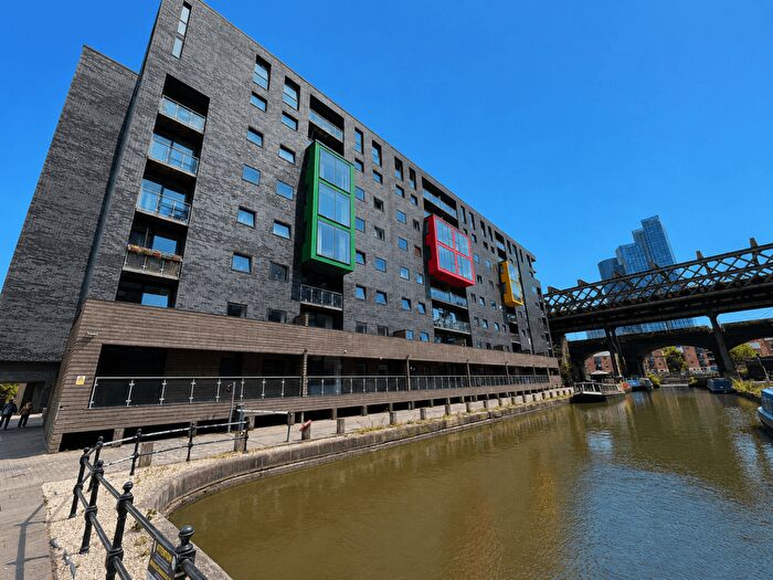 2 Bedroom Apartment For Sale In Potato Wharf, Manchester, M3