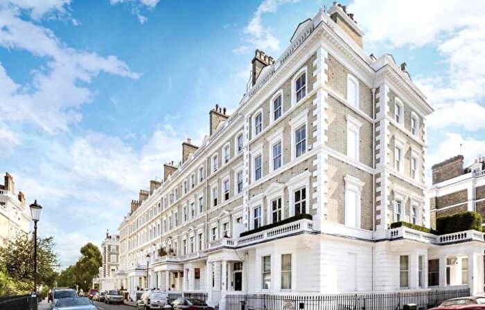 2 Bedroom Flat To Rent In Onslow Gardens, London, SW7