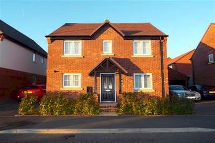 4 Bedroom House To Rent In Yoxall Way, Lichfield, WS13