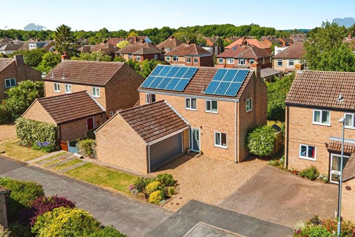 4 Bedroom Detached House For Sale In Harding Way, Histon, Cambridge, Cambridgeshire, CB24