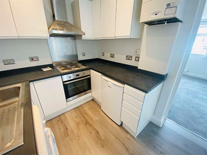 2 Bedroom Flat To Rent In B Garden Flat, Toronto Road, BS7