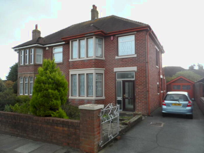 3 Bedroom Semi-Detached House To Rent In Winster Place, Blackpool, FY4