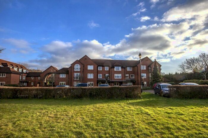 2 Bedroom Apartment To Rent In Greystoke Park, Gosforth, Newcastle Upon Tyne, NE3