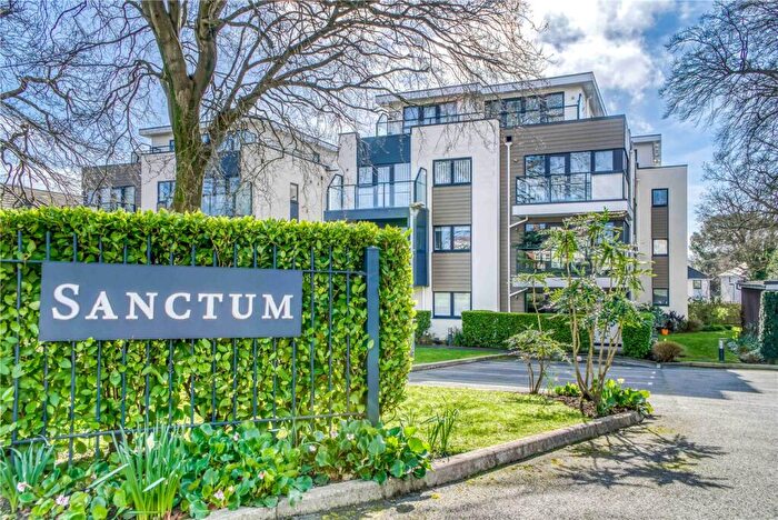 2 Bedroom Apartment For Sale In Bournemouth Road, Lower Parkstone, Poole, Dorset, BH14