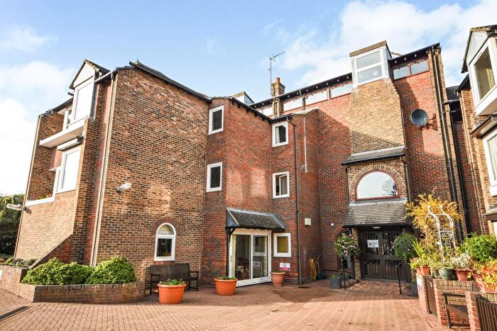 1 Bedroom Retirement Property To Rent In Hedingham Place, Spring Way, Off Swan Street, Sible Hedingham, Halstead, CO9