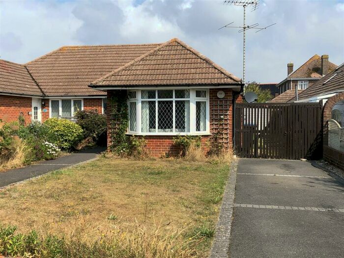 2 Bedroom Semi-Detached Bungalow To Rent In Shaftesbury Road, Rustington, BN16