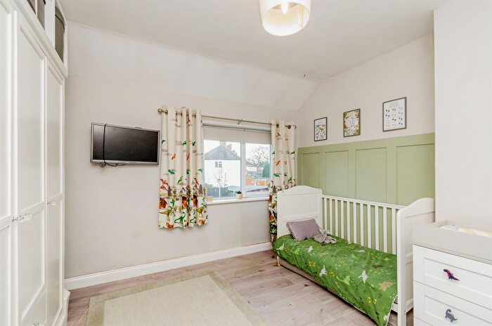 3 Bedroom Semi-Detached House For Sale In Primrose Lane, Fallings Park, Wolverhampton, WV10
